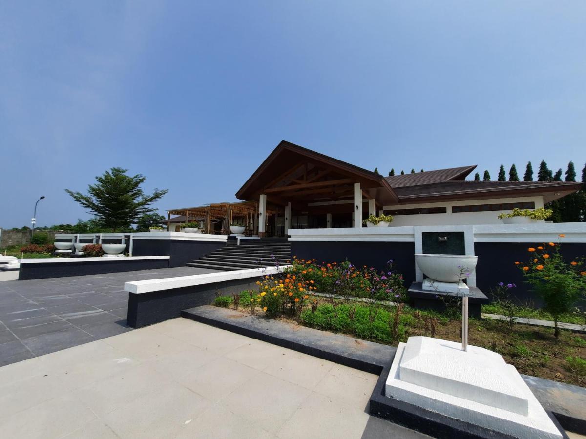 Estancia De Lorenzo Tarlac Kültér fotó